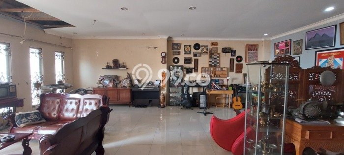 Jual Rumah Mewah Elegan Dengan View Cantik di Ulujami, Jakarta Selatan Jual Rumah Mewah Elegan Dengan View Cantik di Ulujami, Jakarta Selatan