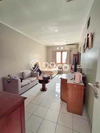 Rumah Minimalis 1 KT di Bintaro Tangerang Selatan Unfurnished Rumah Minimalis 1 KT di Bintaro Tangerang Selatan Unfurnished