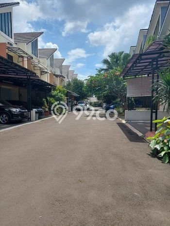 Rumah Nyaman dengan 3 Kamar Tidur di Lokasi Pondok Ranji, Tangerang Rumah Nyaman dengan 3 Kamar Tidur di Lokasi Pondok Ranji, Tangerang