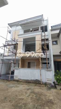 LISTING BARU! Rumah Premium area Pondok Aren, LT 115m2m² Bangunan 225m2m² LISTING BARU! Rumah Premium area Pondok Aren, LT 115m2m² Bangunan 225m2m²