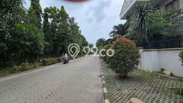Rumah Mewah LB 200m2 Siap Huni Desain Elegan di Metro Permata, Tangerang Rumah Mewah LB 200m2 Siap Huni Desain Elegan di Metro Permata, Tangerang