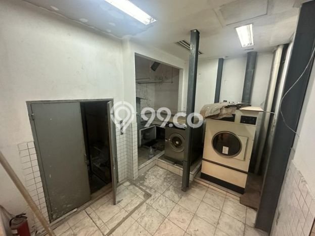 Ruko Dijual di Prime Area Jakarta Selatan Luas 384m2 Ruko Dijual di Prime Area Jakarta Selatan Luas 384m2