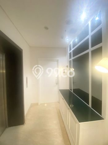 Hunian Apartemen Eksklusif untuk Dijual di Surabaya dengan 4 BR & 2 Kamar Mandi Hunian Apartemen Eksklusif untuk Dijual di Surabaya dengan 4 BR & 2 Kamar Mandi