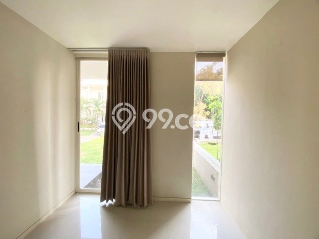 Rumah Luxury Modern Tanpa Renovasi di Citraland Surabaya Rumah Luxury Modern Tanpa Renovasi di Citraland Surabaya