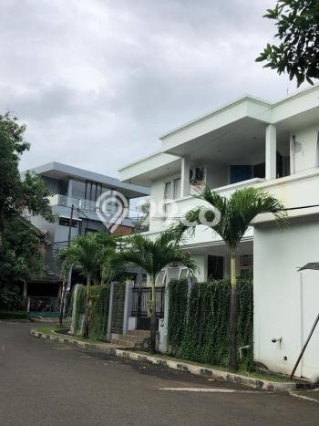 Hunian Mewah LB 280m2 Siap Huni Desain Elegan di Bintaro, Tangerang Selatan Hunian Mewah LB 280m2 Siap Huni Desain Elegan di Bintaro, Tangerang Selatan