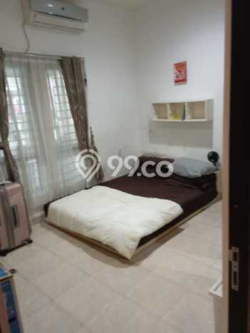 Dijual Hunian Rumah Terawat 5 KT di Bintaro, Tangerang Selatan Dijual Hunian Rumah Terawat 5 KT di Bintaro, Tangerang Selatan