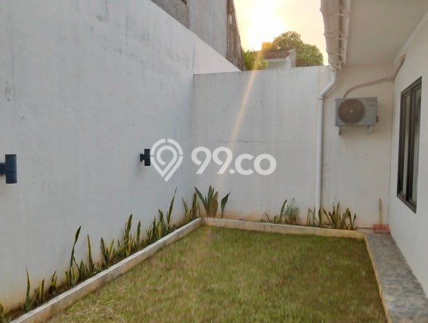 Dijual Rumah Luas Megah Dengan View Cantik di Bintaro, Tangerang Selatan Dijual Rumah Luas Megah Dengan View Cantik di Bintaro, Tangerang Selatan