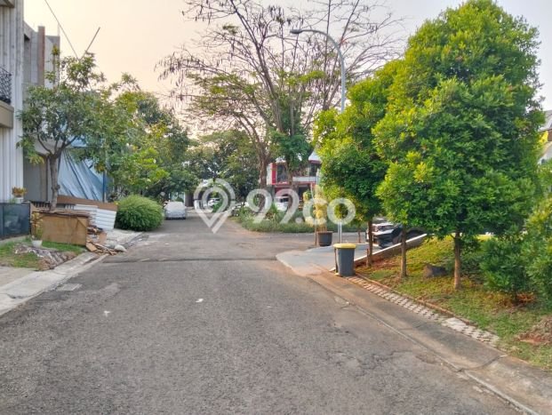 Rumah Luas Asri 3 KT Siap Pakai di Bintaro Tangerang Selatan Rumah Luas Asri 3 KT Siap Pakai di Bintaro Tangerang Selatan