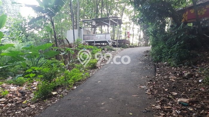 Tanah Dijual Lokasi Strategis di Tangerang Selatan dengan Luas 350m2 Tanah Dijual Lokasi Strategis di Tangerang Selatan dengan Luas 350m2
