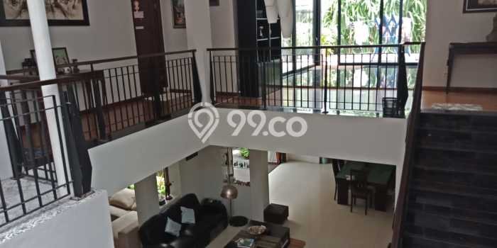 Rumah sewa siap pakai 5 KT di Bintaro, Tangerang Selatan Rumah sewa siap pakai 5 KT di Bintaro, Tangerang Selatan