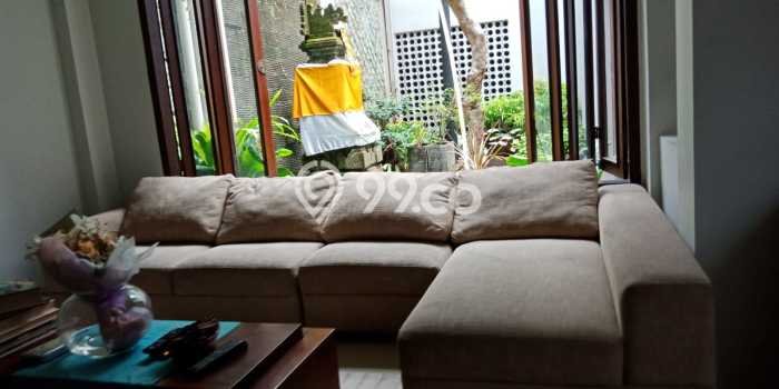 Rumah sewa siap pakai 5 KT di Bintaro, Tangerang Selatan Rumah sewa siap pakai 5 KT di Bintaro, Tangerang Selatan