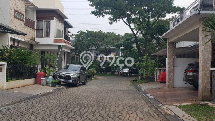 Hunian Mewah LB 400m2 Siap Pakai Desain Elegan di Bintaro, Tangerang Selatan Hunian Mewah LB 400m2 Siap Pakai Desain Elegan di Bintaro, Tangerang Selatan
