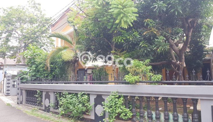 Rumah Mewah LB 300m2 Siap Huni Desain Elegan di Bintaro, Tangerang Selatan Rumah Mewah LB 300m2 Siap Huni Desain Elegan di Bintaro, Tangerang Selatan