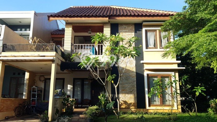 Dijual Rumah Mewah Elegan Dengan View Cantik di Bintaro, Tangerang Selatan Dijual Rumah Mewah Elegan Dengan View Cantik di Bintaro, Tangerang Selatan