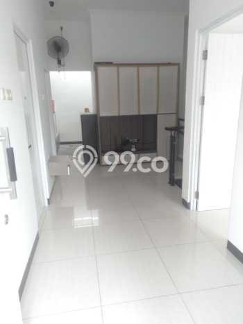 Rumah Minimalis 3 KT di Bintaro Tangerang Selatan Semi Furnished Rumah Minimalis 3 KT di Bintaro Tangerang Selatan Semi Furnished
