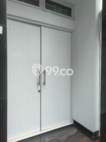 Rumah Minimalis 3 KT di Bintaro Tangerang Selatan Semi Furnished Rumah Minimalis 3 KT di Bintaro Tangerang Selatan Semi Furnished