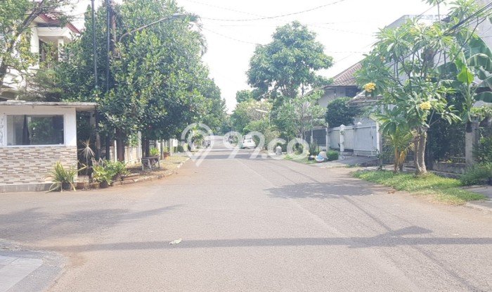 Dijual Rumah Luas Megah Dengan View Eksklusif di Bintaro, Tangerang Selatan Dijual Rumah Luas Megah Dengan View Eksklusif di Bintaro, Tangerang Selatan