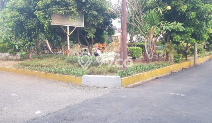 Dijual Rumah Luas Elegan Dengan View Eksklusif di Bintaro, Tangerang Selatan Dijual Rumah Luas Elegan Dengan View Eksklusif di Bintaro, Tangerang Selatan