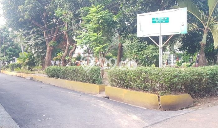 Dijual Rumah Luas Elegan Dengan View Eksklusif di Bintaro, Tangerang Selatan Dijual Rumah Luas Elegan Dengan View Eksklusif di Bintaro, Tangerang Selatan