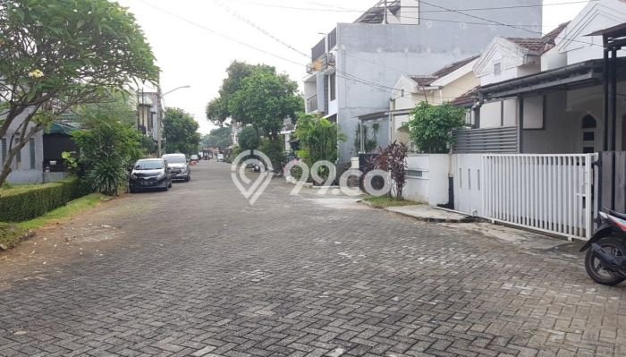 Dijual Hunian Rumah Terawat 3 Kamar di Bintaro, Tangerang Selatan Dijual Hunian Rumah Terawat 3 Kamar di Bintaro, Tangerang Selatan