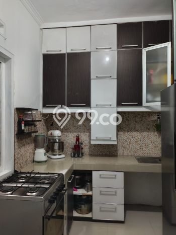 Rumah Modern 2 KT di Bintaro Tangerang Selatan Unfurnished Rumah Modern 2 KT di Bintaro Tangerang Selatan Unfurnished