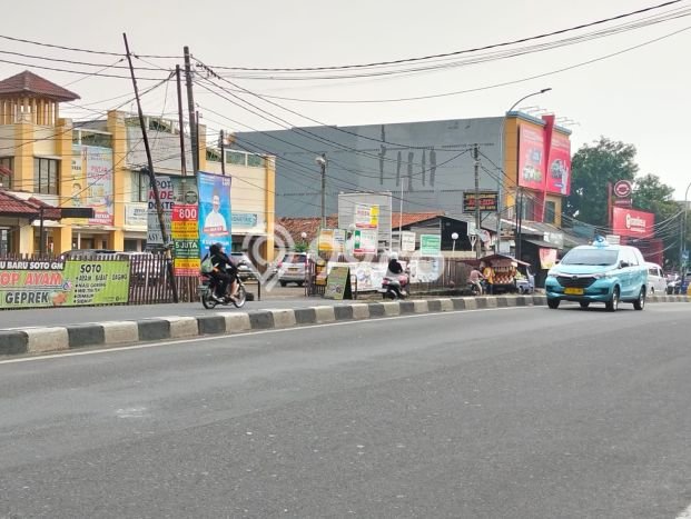 Jarang Ada! Tanah di Ciledug Punya Luas 524m2 SHM Jarang Ada! Tanah di Ciledug Punya Luas 524m2 SHM