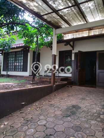 Dijual Rumah Mewah Elegan Dengan View Cantik di Bintaro, Jakarta Selatan Dijual Rumah Mewah Elegan Dengan View Cantik di Bintaro, Jakarta Selatan