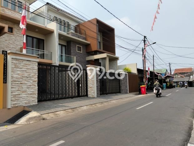 Rumah Elit Modern Siap Huni di Petukangan Jakarta Selatan Rumah Elit Modern Siap Huni di Petukangan Jakarta Selatan