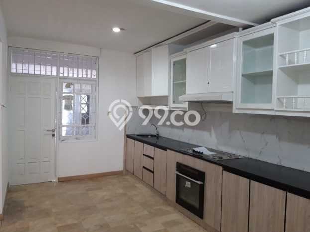 Ready to Use! Premium House LT 378m2 Desain Elegan di Bintaro Ready to Use! Premium House LT 378m2 Desain Elegan di Bintaro