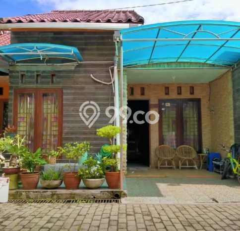 Jual Rumah Eksklusif 3 KT di Bintaro, Tangerang Selatan Jual Rumah Eksklusif 3 KT di Bintaro, Tangerang Selatan