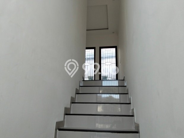 Rumah Modern 4 KT di Bintaro Tangerang Selatan Unfurnished Rumah Modern 4 KT di Bintaro Tangerang Selatan Unfurnished