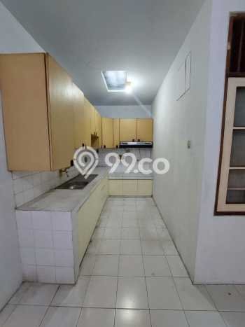 Disewakan Rumah Murah di Bintaro Tangerang Selatan dengan 5 Kamar Tidur Disewakan Rumah Murah di Bintaro Tangerang Selatan dengan 5 Kamar Tidur