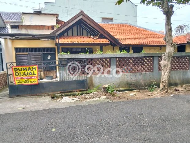 Dijual Rumah Strategis Bagus Punya 3 KT di Pesanggrahan Jakarta Selatan SHM Dijual Rumah Strategis Bagus Punya 3 KT di Pesanggrahan Jakarta Selatan SHM