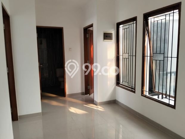 Rumah Luas Asri 3 KT Siap Pakai di Bintaro Tangerang Selatan Rumah Luas Asri 3 KT Siap Pakai di Bintaro Tangerang Selatan