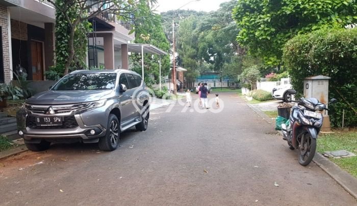 For Sale Hunian Rumah Nyaman 3 KT di Bintaro, Tangerang Selatan For Sale Hunian Rumah Nyaman 3 KT di Bintaro, Tangerang Selatan