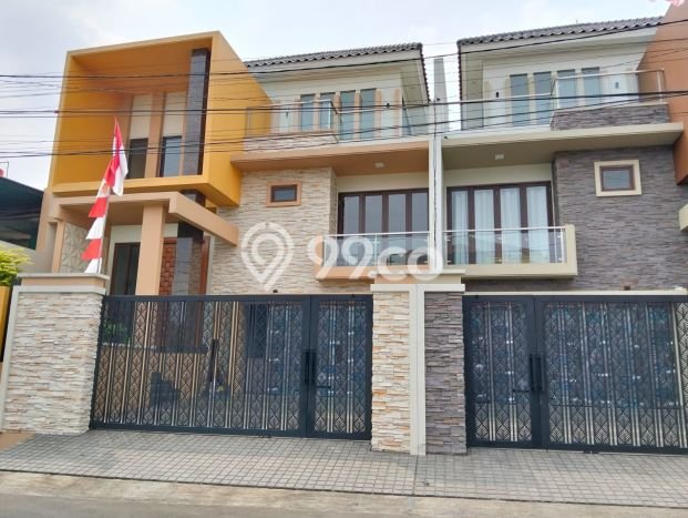 Rumah Elit Modern Siap Huni di Petukangan Jakarta Selatan Rumah Elit Modern Siap Huni di Petukangan Jakarta Selatan