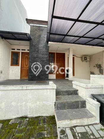 For Sale Hunian Rumah Terawat 4 KT di Bintaro, Tangerang Selatan For Sale Hunian Rumah Terawat 4 KT di Bintaro, Tangerang Selatan