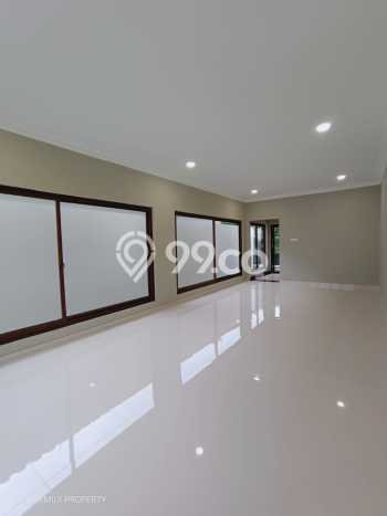 Rumah Elit LB 450m2 Siap Pakai Desain Elegan di Petukangan, Jakarta Selatan Rumah Elit LB 450m2 Siap Pakai Desain Elegan di Petukangan, Jakarta Selatan