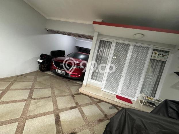 Hunian Nyaman Asri 4 KT Siap Pakai di Bintaro Tangerang Selatan Hunian Nyaman Asri 4 KT Siap Pakai di Bintaro Tangerang Selatan