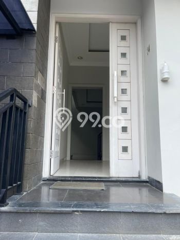 HUNIAN PREMIUM! Rumah kawasan Tebet, 4 KM, Area Berkembang, Luas 140m² Bangunan 250m² HUNIAN PREMIUM! Rumah kawasan Tebet, 4 KM, Area Berkembang, Luas 140m² Bangunan 250m²
