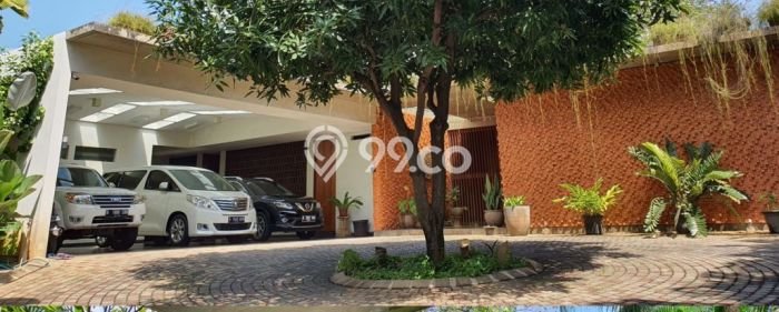 Hunian Mewah LB 938m2 Siap Huni Desain Elegan di Pejaten, Jakarta Selatan Hunian Mewah LB 938m2 Siap Huni Desain Elegan di Pejaten, Jakarta Selatan