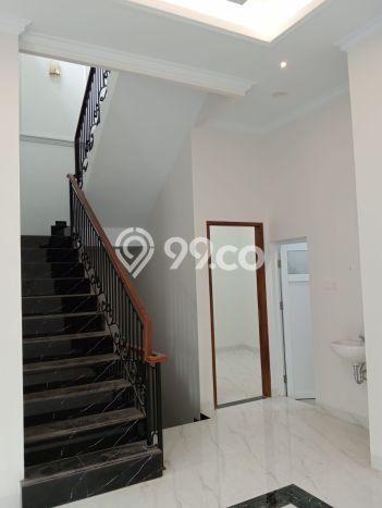 For Sale! Luxury House LT 116m2 Desain Elegan di Kebagusan For Sale! Luxury House LT 116m2 Desain Elegan di Kebagusan