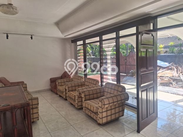 Rumah sewa siap pakai 4 Kamar Tidur di Kemang, Jakarta Selatan Rumah sewa siap pakai 4 Kamar Tidur di Kemang, Jakarta Selatan