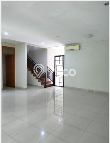 Sewa Rumah Harga Terjangkau di Kemang Jakarta Selatan dengan 4 Kamar Tidur Sewa Rumah Harga Terjangkau di Kemang Jakarta Selatan dengan 4 Kamar Tidur