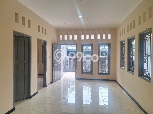 Rumah Mewah Siap Huni LT 149m2 di Tebet, Jakarta Selatan Rumah Mewah Siap Huni LT 149m2 di Tebet, Jakarta Selatan