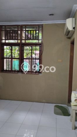 Siap Huni Rumah Mewah 8 Kamar di Tebet Dekat ke Mana Saja Siap Huni Rumah Mewah 8 Kamar di Tebet Dekat ke Mana Saja