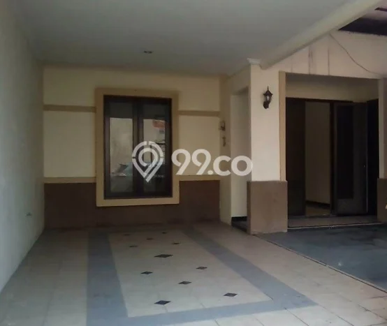 Lokasi terbaik! Rumah siap huni dikontrakkan di Jambangan LB 120m2 Lokasi terbaik! Rumah siap huni dikontrakkan di Jambangan LB 120m2