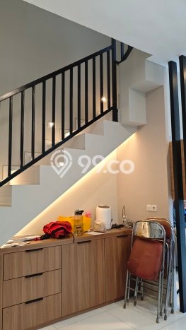 PRIME LOCATION! Ruko di Manyar, Luas 132m2m², Kawasan Komersial, Lokasi Strategis PRIME LOCATION! Ruko di Manyar, Luas 132m2m², Kawasan Komersial, Lokasi Strategis