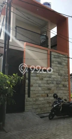 Kost Dijual di Keputih dengan 7 KT dan Luas 150m2 Kost Dijual di Keputih dengan 7 KT dan Luas 150m2