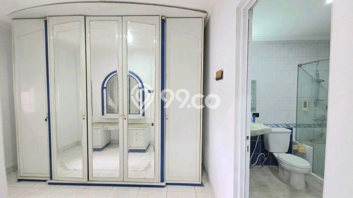 Siap Huni Rumah Minimalis & Modern LB 200m2 di Lippo Karawaci Siap Huni Rumah Minimalis & Modern LB 200m2 di Lippo Karawaci
